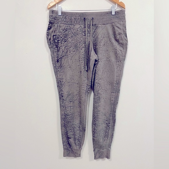 Lululemon Warm Down Jogger *7/8 Length Thread Dye Rover Black 12 - Picture 7 of 14